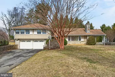 325 Murry Hill Drive, Lancaster, PA 17601 - Photo 1