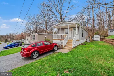 64 Lakeview Drive, Elizabethtown, PA 17022 - Photo 1