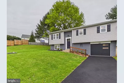 214 Brewster Drive, Lancaster, PA 17603 - Photo 1