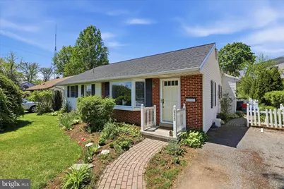 655 N Mount Joy Street, Elizabethtown, PA 17022 - Photo 1