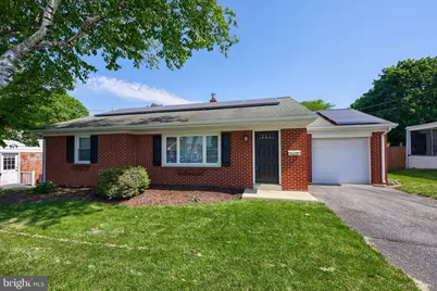 415 W End Avenue, Akron, PA 17501 - Photo 1