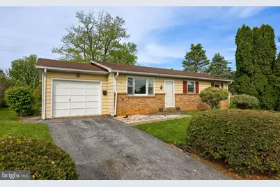 188 N Hazel Street, Manheim, PA 17545 - Photo 1