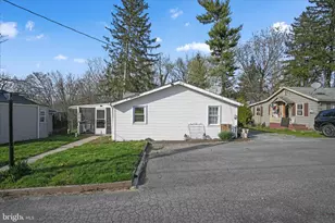 3 Greenlawn Dr, Bird in Hand, PA 17505 - Photo 3
