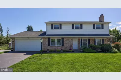 2129 Kentwood Drive, Lancaster, PA 17601 - Photo 1