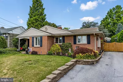 201 Hillcrest Road, New Holland, PA 17557 - Photo 1