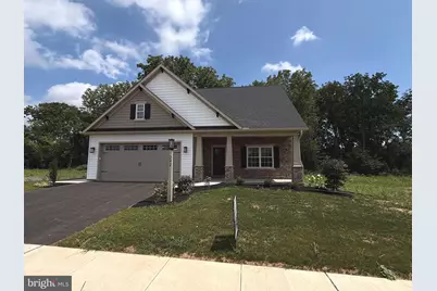 242 Parkside Place, Lancaster, PA 17602 - Photo 1