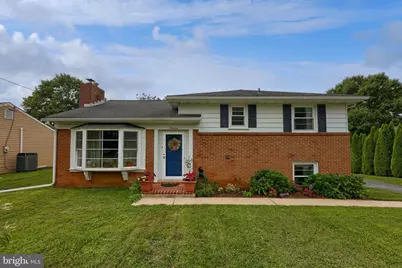19 Pleasant Drive, Lancaster, PA 17602 - Photo 1