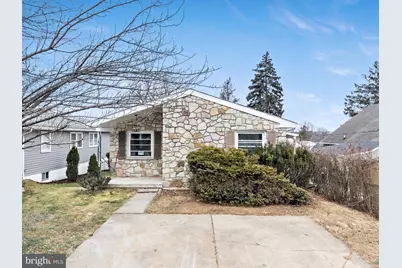 1043 W Erie Street, Allentown, PA 18103 - Photo 1