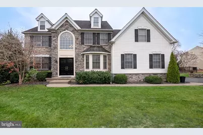 5046 W. Saucon Ave, Center Valley, PA 18034 - Photo 1