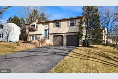 1989 Pierce Drive, Whitehall, PA 18052 - Photo 1