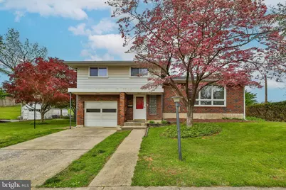 1220 S Lumber Street, Allentown, PA 18102 - Photo 1