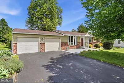 5231 Price Avenue, Coopersburg, PA 18036 - Photo 1