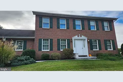 924 Redwood Lane, Lebanon, PA 17046 - Photo 1