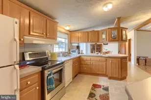 223 S Locust St, Palmyra, PA 17078 - Photo 13