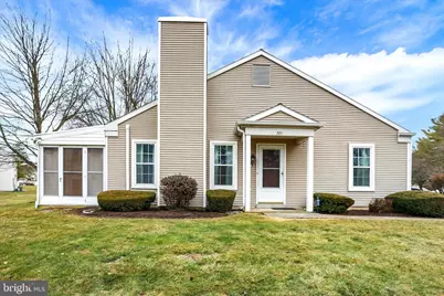 301 Barrington Ct, Palmyra, PA 17078 - Photo 1