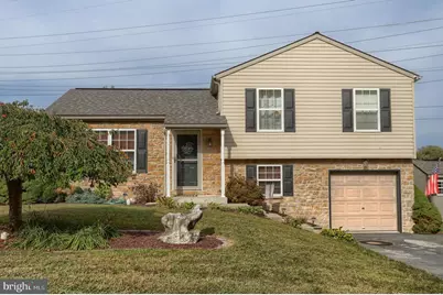 57 E Brookfield Dr, Lebanon, PA 17046 - Photo 1