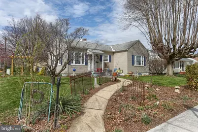 403 E Chestnut Street, Cleona, PA 17042 - Photo 1