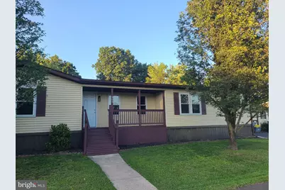 902 Lakeview Drive, Green Lane, PA 18054 - Photo 1
