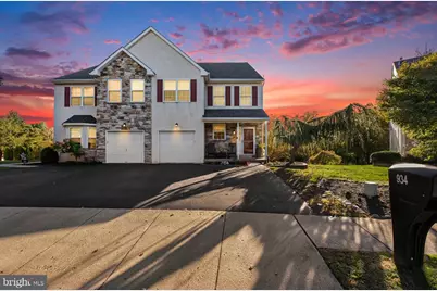 934 Heritage Drive, Norristown, PA 19403 - Photo 1