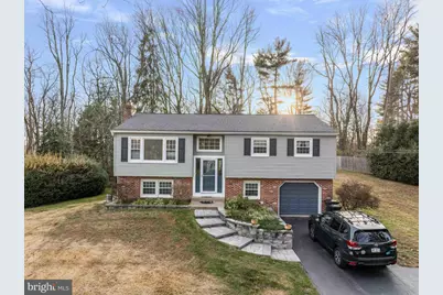472 Woodward Drive, Huntingdon Valley, PA 19006 - Photo 1