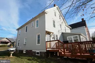 206 Cherry St, East Greenville, PA 18041 - Photo 9