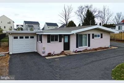 2403 N Charlotte Street, Pottstown, PA 19464 - Photo 1