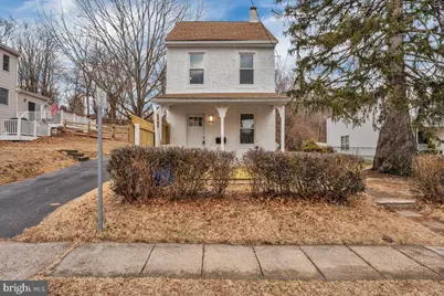 725 Lincoln Avenue, Pottstown, PA 19464 - Photo 1