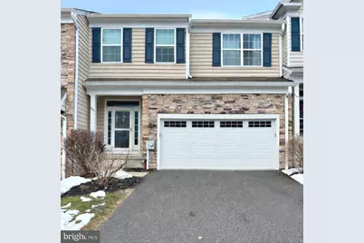 166 Fairfield Circle N, Royersford, PA 19468 - Photo 1