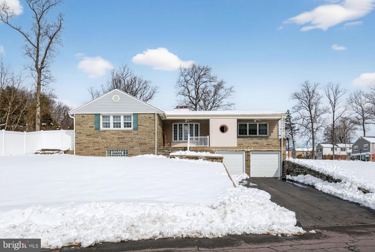 3206 Manor Rd, Huntingdon Valley, PA 19006 - MLS PAMC2168812 - Coldwell ...