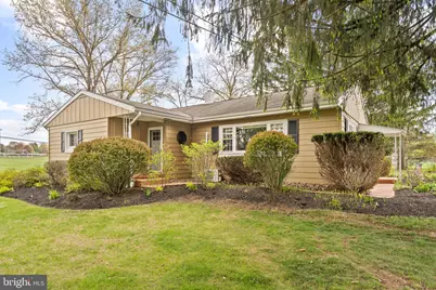 1030 Walt Road, Pennsburg, PA 18073 - Photo 1