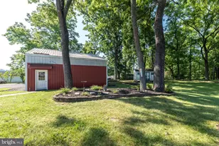 504 Green St, Green Lane, PA 18054 - Photo 37