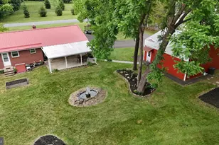 504 Green St, Green Lane, PA 18054 - Photo 7