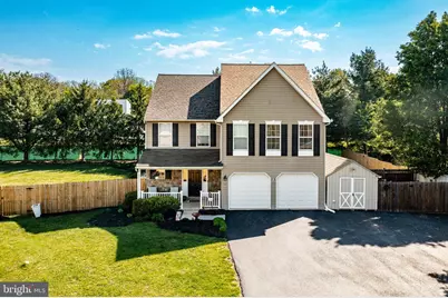 197 W 8th Street, Pennsburg, PA 18073 - Photo 1