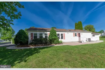 201 Village Way, Royersford, PA 19468 - Photo 1