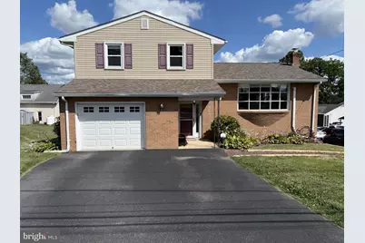 402 Grosstown Road, Stowe, PA 19464 - Photo 1