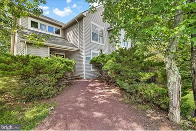 183 Hawthorne Court, Tannersville, PA 18372 - Photo 1