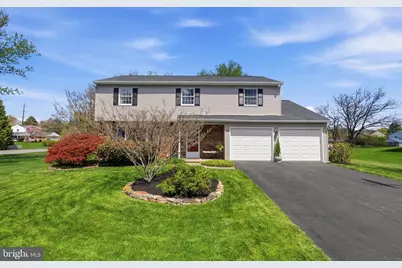 1847 Clarence Drive, Hellertown, PA 18055 - Photo 1