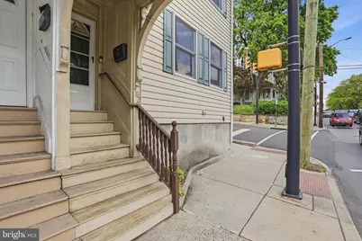402 Wyandotte Street, Bethlehem, PA 18015 - Photo 1