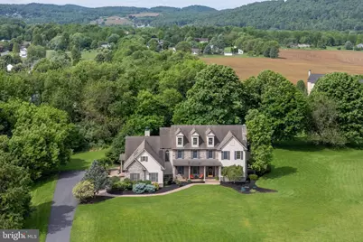 20 Longhill Drive, Easton, PA 18042 - Photo 1