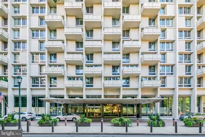 604 S Washington Square #1111, Philadelphia, PA 19106 - Photo 1