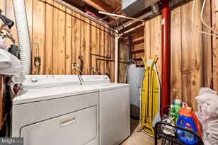 728 Kenilworth Ave, Philadelphia, PA 19126 - Photo 15