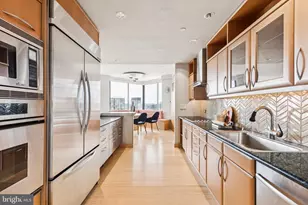 202 W Rittenhouse Square, Philadelphia, PA 19103 - Photo 11