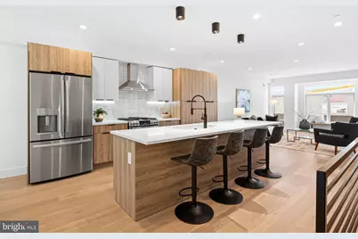 2811 S Hutchinson Street, Philadelphia, PA 19148 - Photo 1