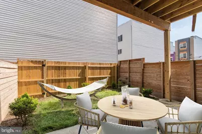321 W Berks Street, Philadelphia, PA 19122 - Photo 1