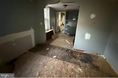 2135 N Van Pelt Street, Philadelphia, PA 19121 - Photo 3