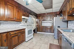 951 Wakeling St, Philadelphia, PA 19124 - Photo 15