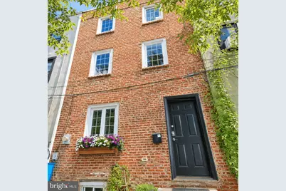 9 Bristow Place, Philadelphia, PA 19123 - Photo 1