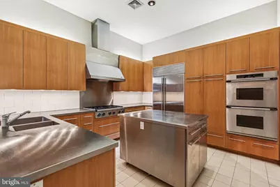 2106 Spruce Street, Philadelphia, PA 19103 - Photo 5