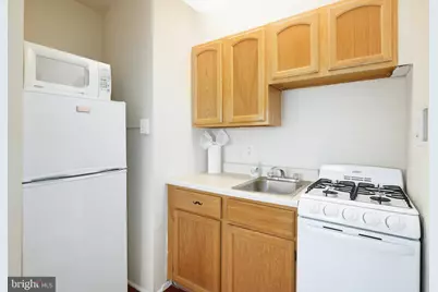 2101 Chestnut Street #1024, Philadelphia, PA 19103 - Photo 1