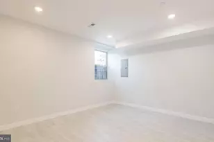 1251 N 15th St, Philadelphia, PA 19121 - Photo 11